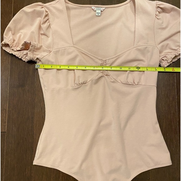 WORN ONCE GUESS PALE PINK SIZE MEDIUM SHORT SLEEVE BODYSUIT - Picture 10 of 15